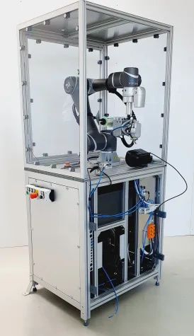 Schneller, präziser, sparsamer: Vollautomatisierte Lötroboter Bild: Schneller, präziser, sparsamer: Vollautomatisierte Lötroboter