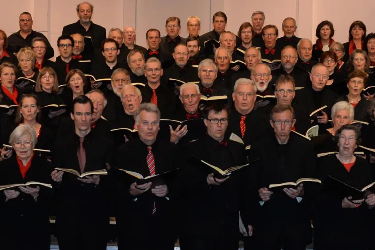 Bild: Harburger Kantorei singt für das Café Refugio