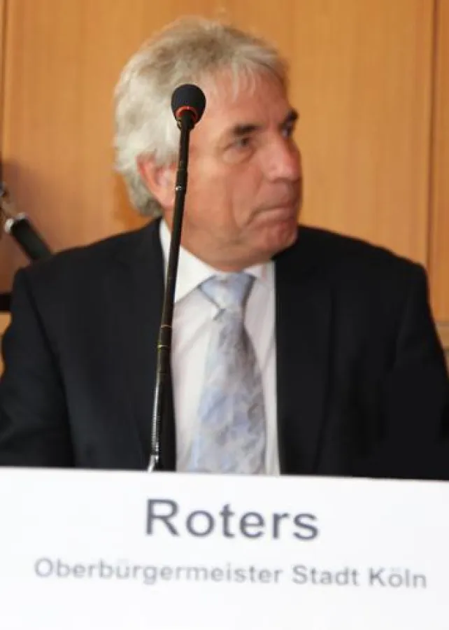 Jürgen Roters, Oberbürgermeister der Stadt Köln will Bürgerinnen und Bürger frühzeitig in die weite
