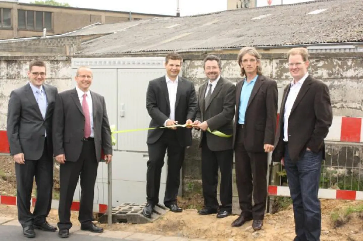 v.l.n.r.:Thorsten Klein (Geschäftsleitung inexio), Frank Schulz (Vertrieb Geschäftskunden), Bastian Flasche (Fa. Flasche), Bürgermeister Martin Silvanus, Gerhard Kerber (Gemeinde Rehlingen-Siersburg),