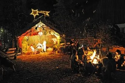 Bild: Kunsthandwerks- und Christkindlmarkt in Benediktbeuern