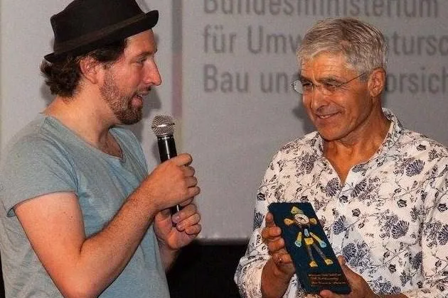 JURYPREIS FÜR „LIEBESGRÜSSE AUS MURUROA“ Bild: JURYPREIS FÜR „LIEBESGRÜSSE AUS MURUROA“
