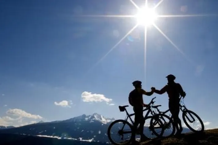 Bild: Coaching macht erfolgreich, und die Erde ist eine Scheibe