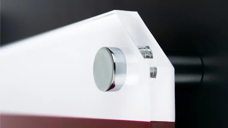 Bild: Rabatte auf Schilder: MSP Decoline GmbH hat ganzjährig Black Friday