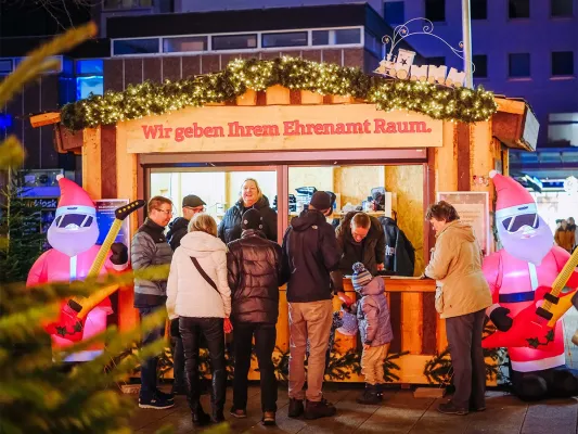 Bild: Anmeldung für die Ehrenamtshütte auf dem Wolfsburger Weihnachtsmarkt 2025