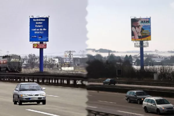 Bild: Robbie ganz allein: Neue Autobahn-Werbetürme in Magdeburg und Malsfeld