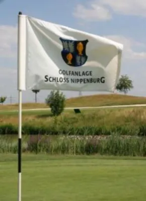 Bild: Golf spielen lernen mit dem fit & funny Stuttgart auf der Golfanlage Schloss Nippenburg