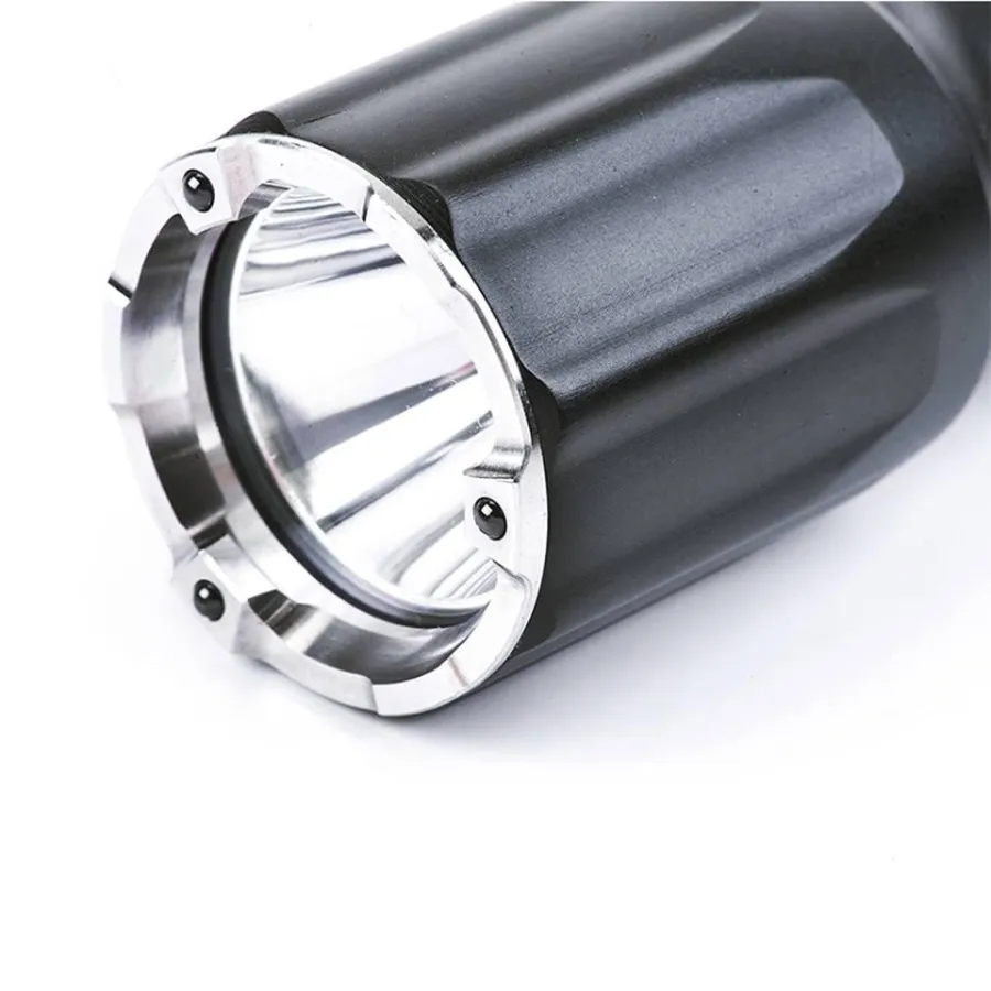 TAKTISCHE TASCHENLAMPE