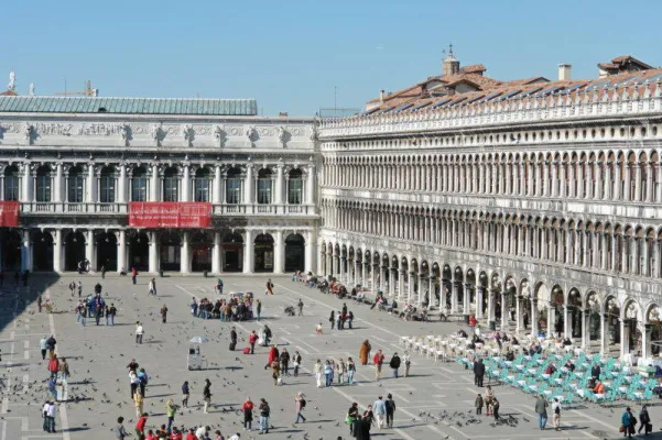 Bild: Das Museum Correr am Markusplatz