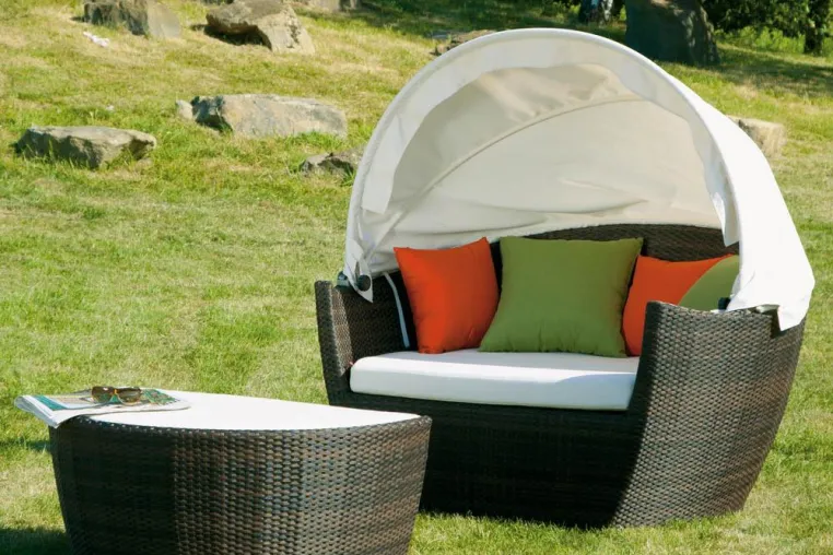 Gartenmöbel 2012: Komfortabel und elegant wie das Wohnzimmersofa Bild: Gartenmöbel 2012: Komfortabel und elegant wie das Wohnzimmersofa