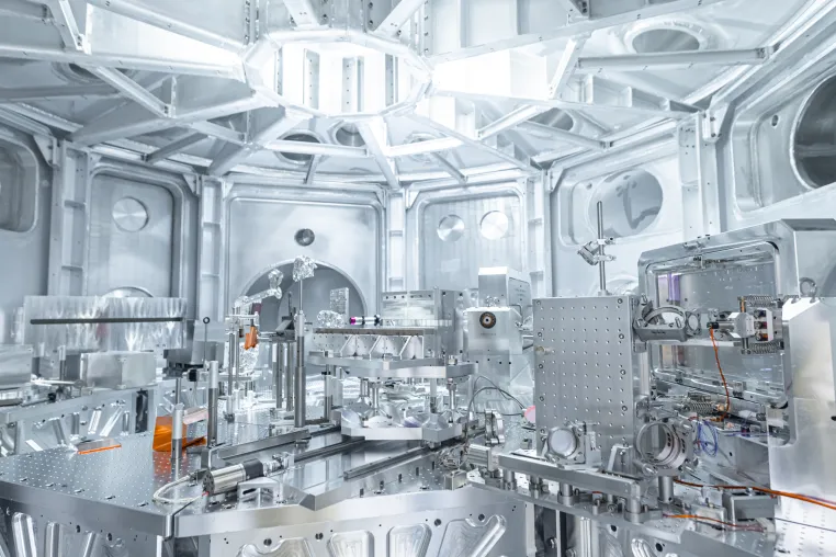 Bild: Nanodiamanten per Laserschock - Neues Verfahren ermöglicht erstmals die Präzisionsfertigung ultrakleiner Diamanten