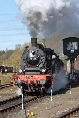Volldampf-Betrieb im Eisenbahnmuseum Bochum Bild: Volldampf-Betrieb im Eisenbahnmuseum Bochum
