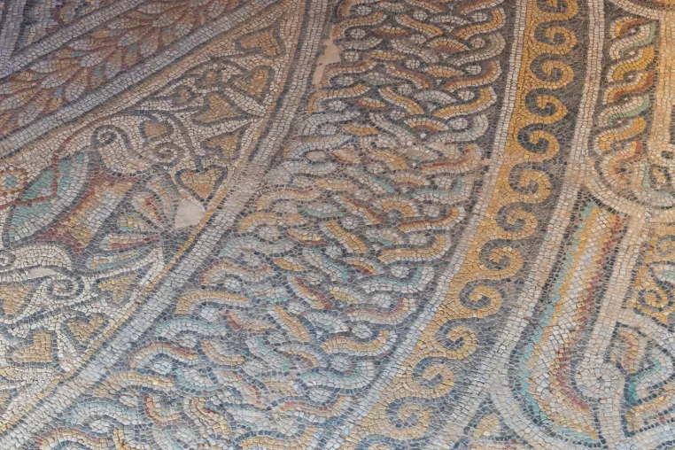 Bild: Beeindruckende Mosaikkunst İstanbuls im Zeytinburnu Mosaikmuseum