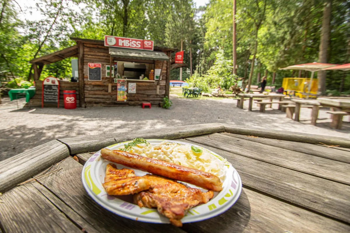 Grillteller zum Grillabend im Wildpark Müden