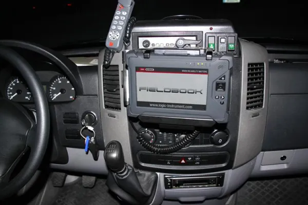 Bild: LOGIC INSTRUMENT unterstützt mit Fieldbook A1 die Rettung in Österreich