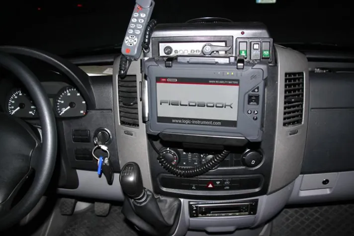 Bild: LOGIC INSTRUMENT unterstützt mit Fieldbook A1 die Rettung in Österreich