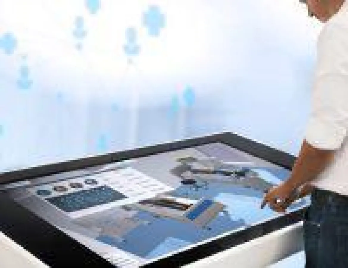 Fraunhofer IGD - Health@Hand kann als Informationszentrale mit allen Daten interagieren (Bildquelle: Fraunhofer IGD)