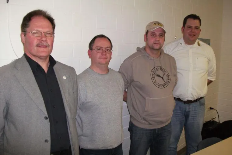 Bild: Paderborn Dolphins stellen Ziele für 2010 vor - Jahreshauptversammlung bestätigt Klaus Hecker als Vorsitzenden