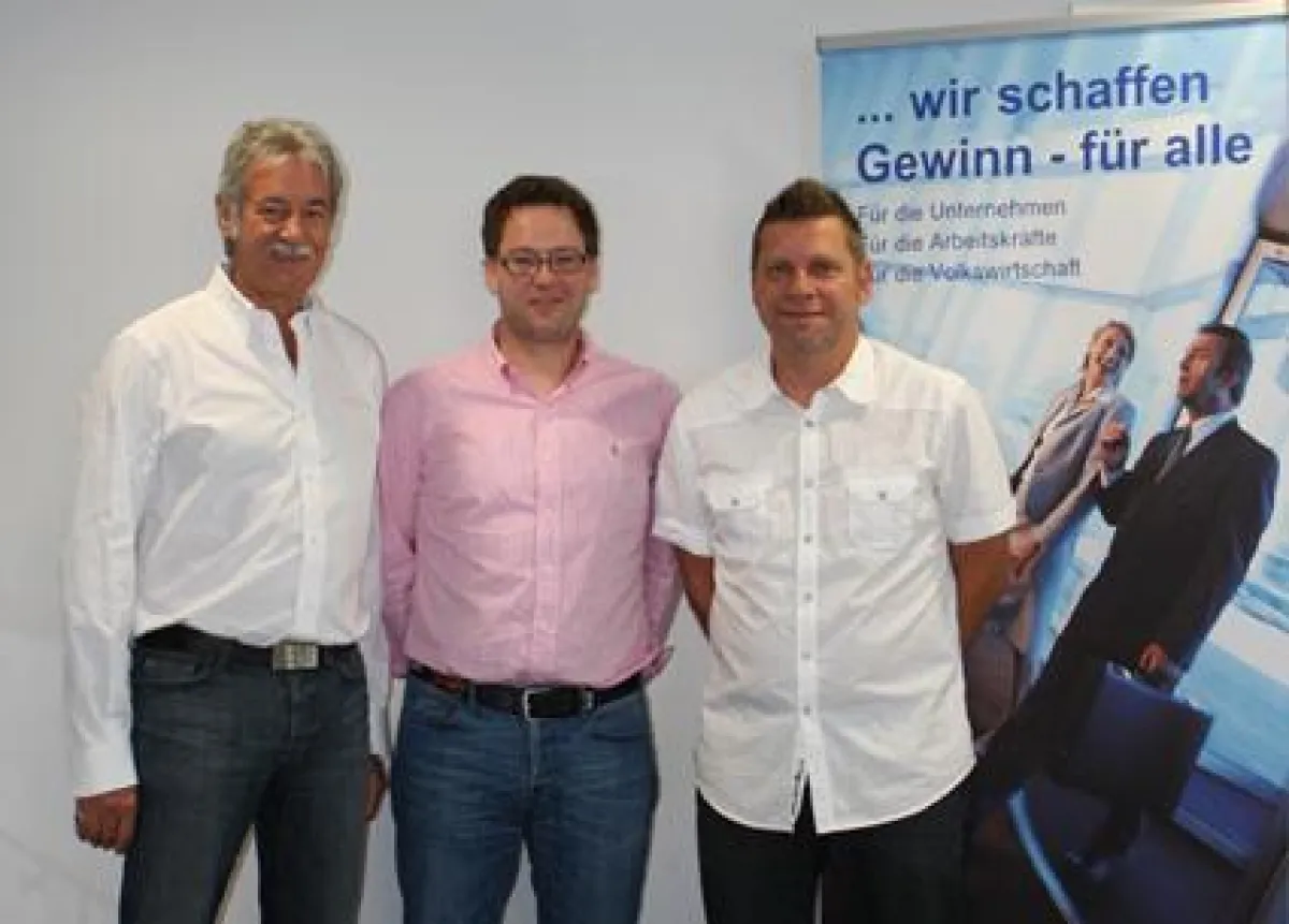 D. Baumann (Geschäftsführer MONDI), R. Baumann (Geschäftsleitung MONDI), S. Wiech (Geschäftsführer Schwaben Hornets)