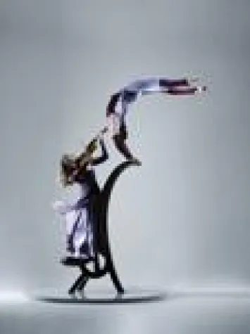 Bild: Cirque Bouffon und GOP Entertainment präsentieren "Angell"