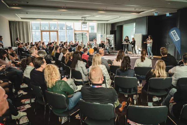 Bild: 15 Jahre HSMA Hotelcamp: Das Branchenevent findet in diesem Jahr vom 2. bis 4. November 2023 statt