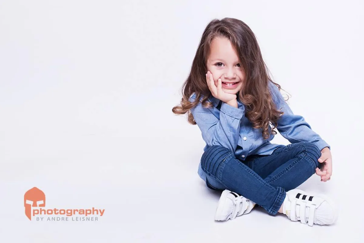 Kindermodel Sedcard Bild