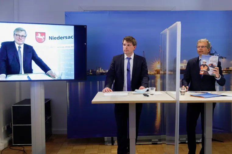 Innovation statt Stillstand – Niedersächsische Häfen in Bewegung Bild: Innovation statt Stillstand – Niedersächsische Häfen in Bewegung