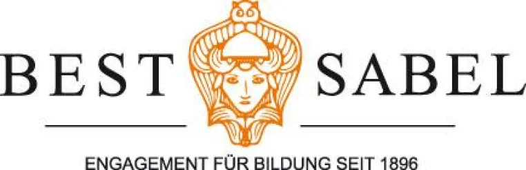 Erster Gast im repräsentativen neuen Hörsaal der BEST-Sabel-Hochschule Berlin Bild: Erster Gast im repräsentativen neuen Hörsaal der BEST-Sabel-Hochschule Berlin