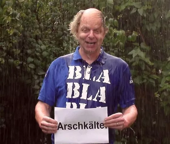 Pfeif auf das Wetter mit Liederchaot Atze Bauer Bild: Pfeif auf das Wetter mit Liederchaot Atze Bauer