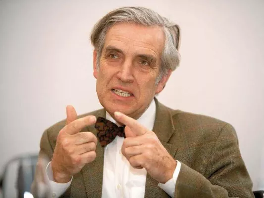 Bild: Prof. Eberhard Jochem erhält B.A.U.M. Umweltpreis Wissenschaft 2014