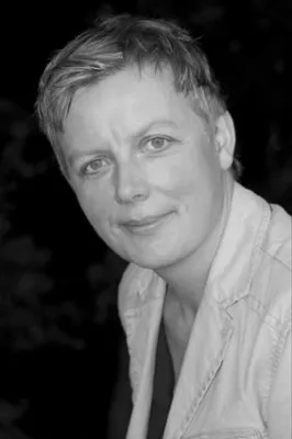 Bild: Presseprofi mit Leitungsprofil auf rasanter Reise durch Raum und Zeit im Coaching mit DreamGuidance