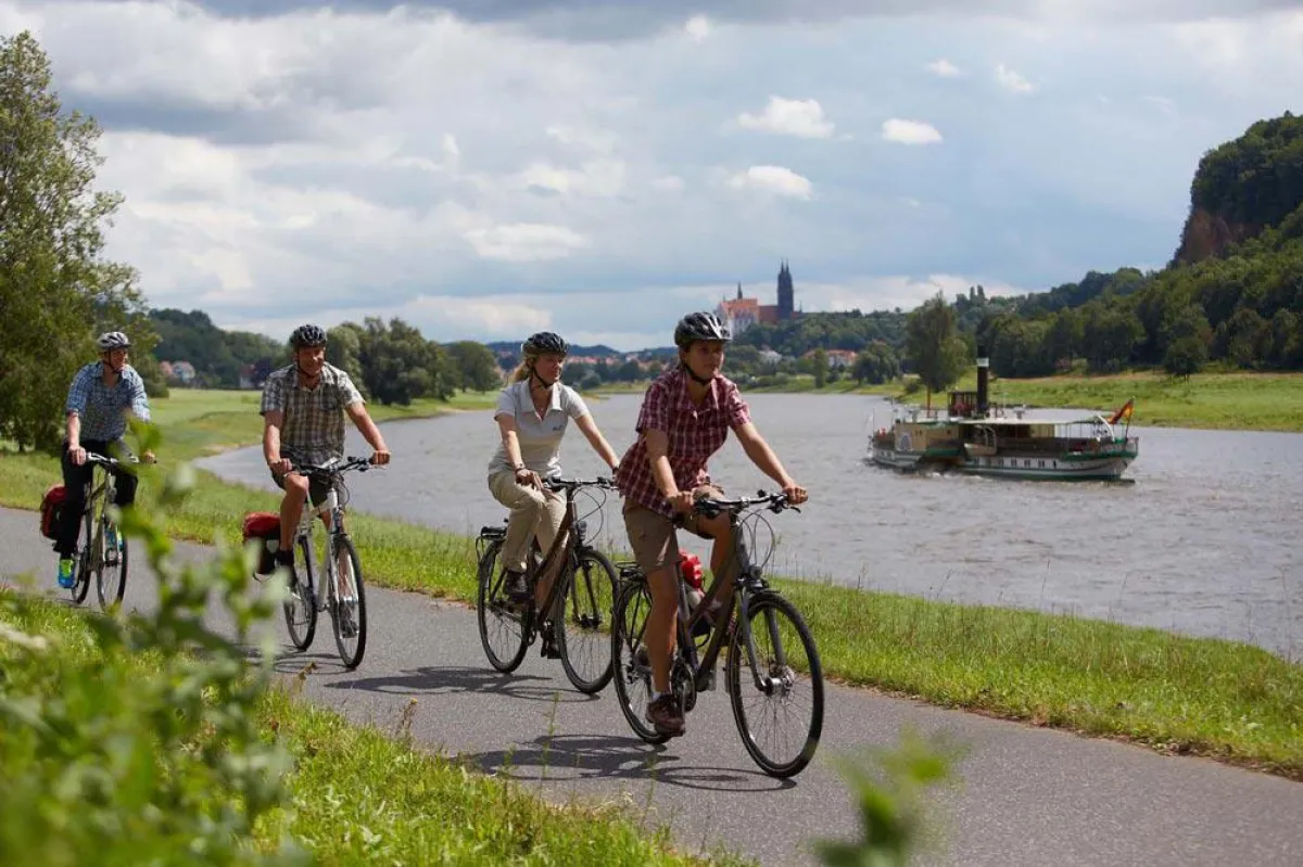 Radfahren im Sächsischen Elbland, Foto: Marcus Gloger/TMGS