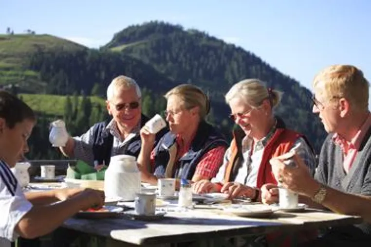 Bild: Sonnenschein satt und Glücksgefühle inklusive: Erholungs-Urlaub in Werfenweng