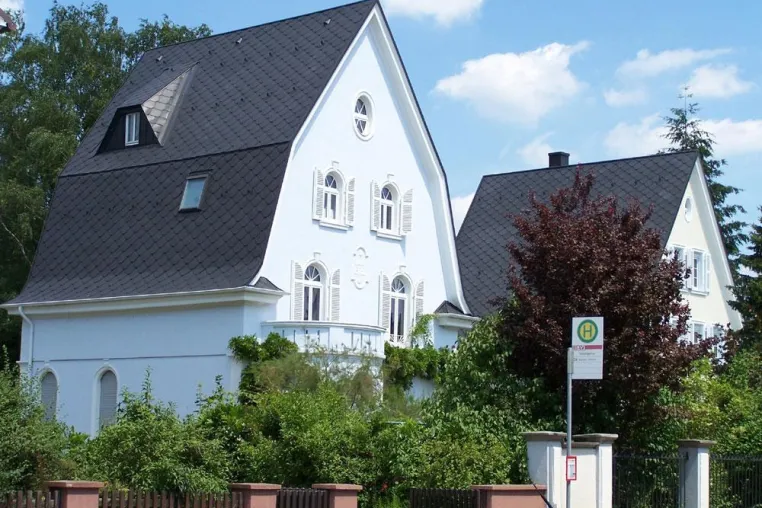 Bild: Dach und Fassade - Metallische Hüllen