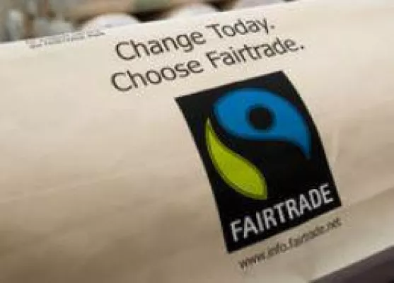 Bild: Verkaufsstart bei Fair Einkaufen - Fairtrade Wein, Schokolade und Tee