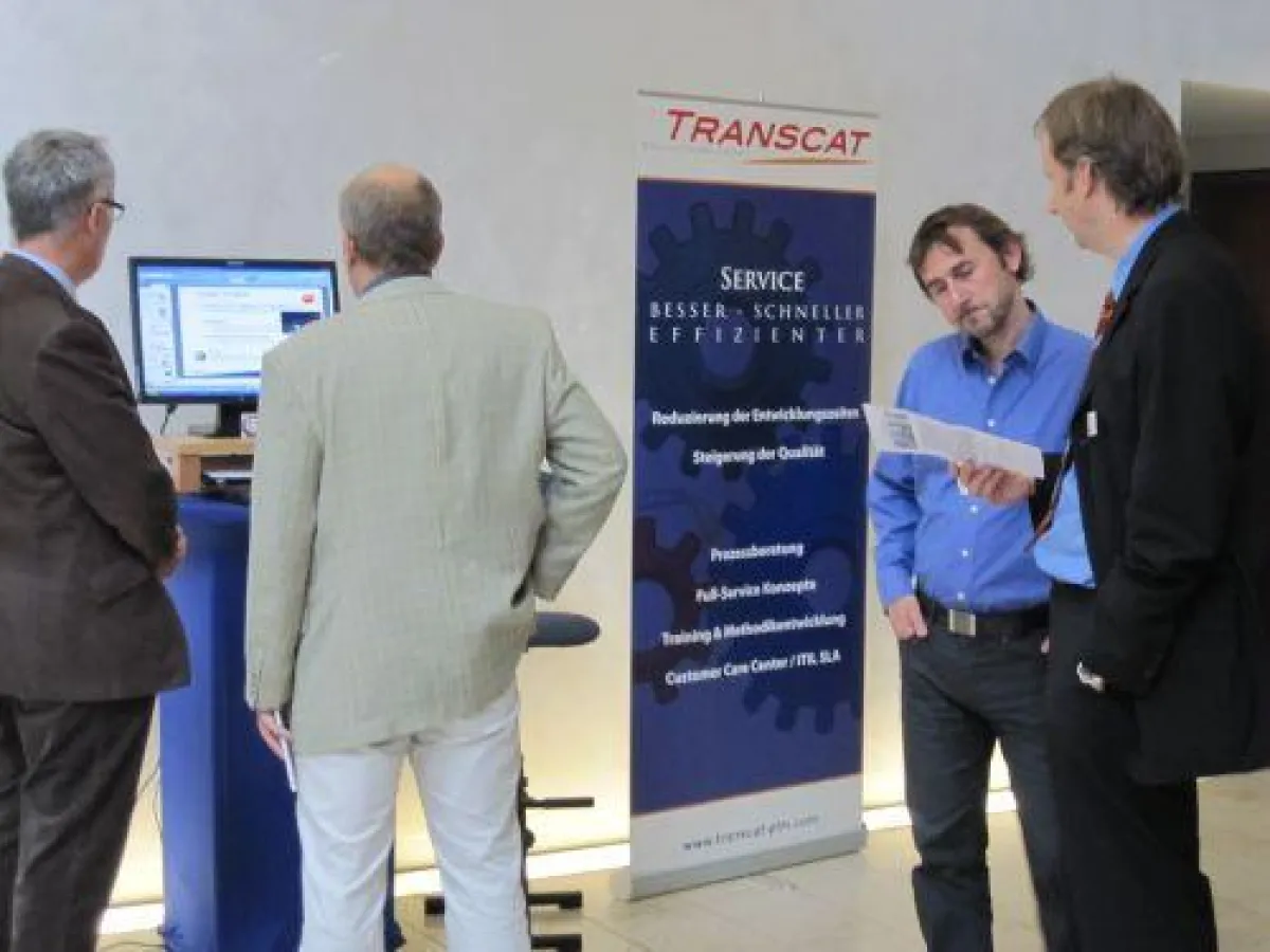 Anwender informieren sich an den Servicepoints