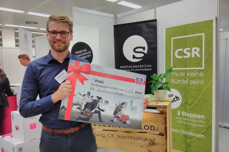 Bild: sustaineration erhalt den Grunderpreis von B2B Nord - Der Preis zeichnet den innovativsten Grunder aus