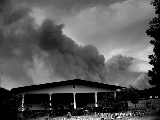 Vulkanausbruch bedroht Kinderdorf in Nicaragua - 350 Kinder und Betreuer müssen schnellst möglich in Sicherheit gebracht werden. Kinderhilfswerk bittet dringend um Spenden für Zelte, Betten und Ess Bild: Vulkanausbruch bedroht Kinderdorf in Nicaragua - 350 Kinder und Betreuer müssen schnellst möglich in Sicherheit gebracht werden. Kinderhilfswerk bittet dringend um Spenden für Zelte, Betten und Ess