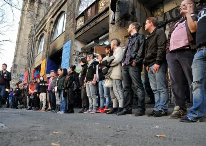 Bild: Letzte Kundgebung des Berliner `Kunsthauses Tacheles´ am 01.09.