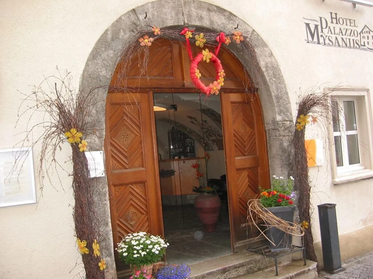 Musik & Kulturhotel Palazzo Mÿsanus in Samedan