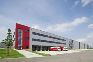 Bild: Ratioform nimmt Logistikhalle in Betrieb - Weltweit modernstes Verpackungslager