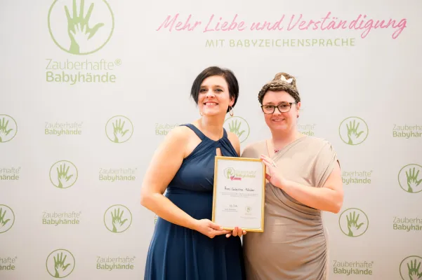 Bild: Mit Babyzeichen zu mehr Nähe: Neuer Babykurs in Bern