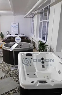 DEJON Whirlpools auf der fdf in Tübingen Bild: DEJON Whirlpools auf der fdf in Tübingen