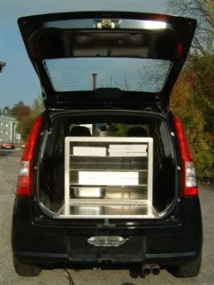 12V / 230V Thermobox, der Hit für Pizza Kuriere und Menü Bringdienste, Essen auf Rädern etc Bild: 12V / 230V Thermobox, der Hit für Pizza Kuriere und Menü Bringdienste, Essen auf Rädern etc