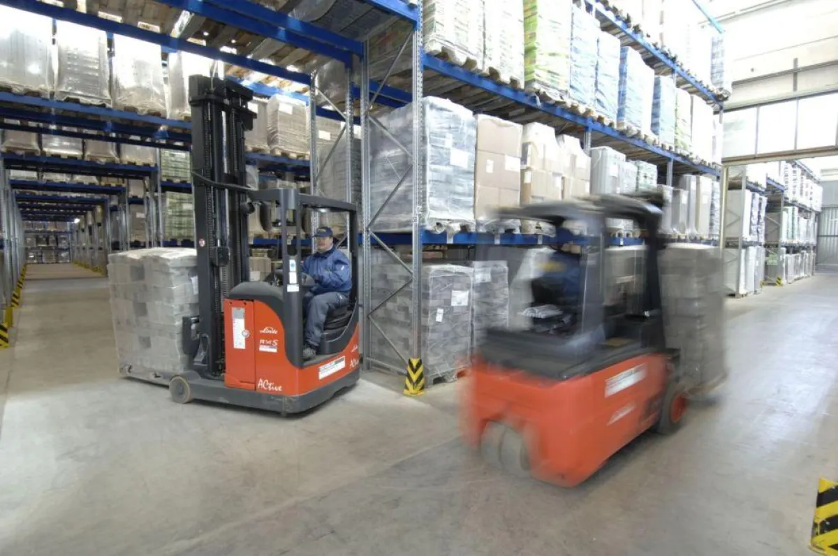 Effiziente Logistik - bald auch in Bischweier. (© HUETTEMANN)