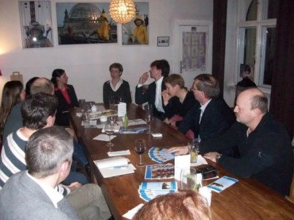 ...illustre Runde mit Maren Ronowski