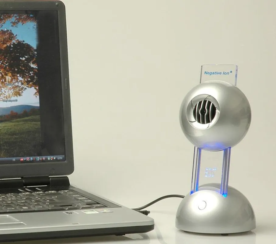Anschluss an PC oder Laptop über USB Kabel