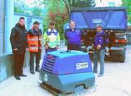 Bild: Ersatz für eine 7t-Radwalze