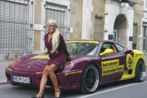 Bild: ISM Product Media lässt Ferrari für Germanwings fliegen