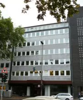 Bild: AENGEVELT vermittelt Büro-/Geschäftshaus in der Düsseldorfer City